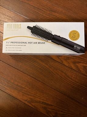 Hot Tools 1.5" Professional Hot Air Brush - Black by Hot Tools